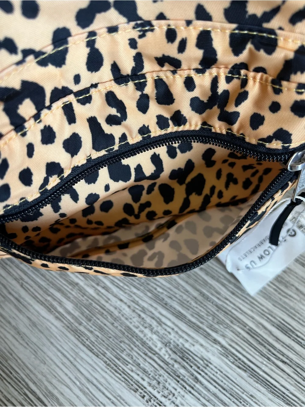🆕 Pura Vida Leopard Print Backpack